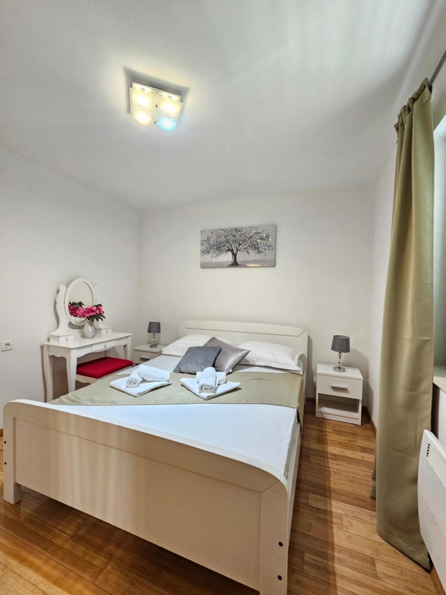 Apartments Iva Makarska Luaran gambar